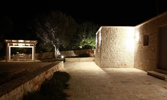 Cisternino House | Lamia degli Ulivi - Dwelling in the valley of trulli UNESCO heritage site.