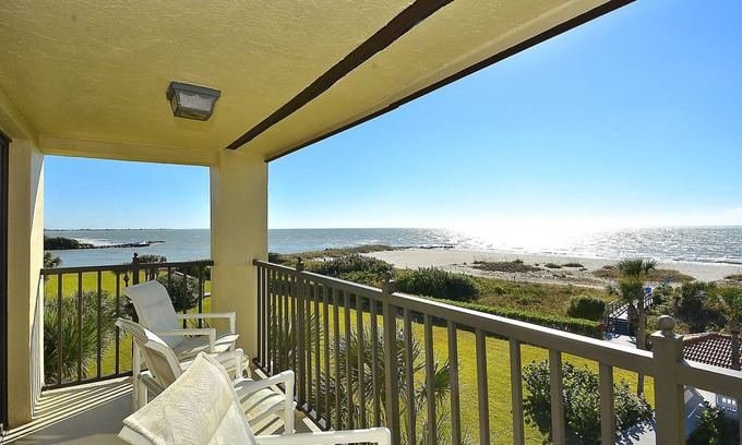 Sunset Beach Condo | Land's End 401 building 8 Private Balcony with awesome views| Beachfront!