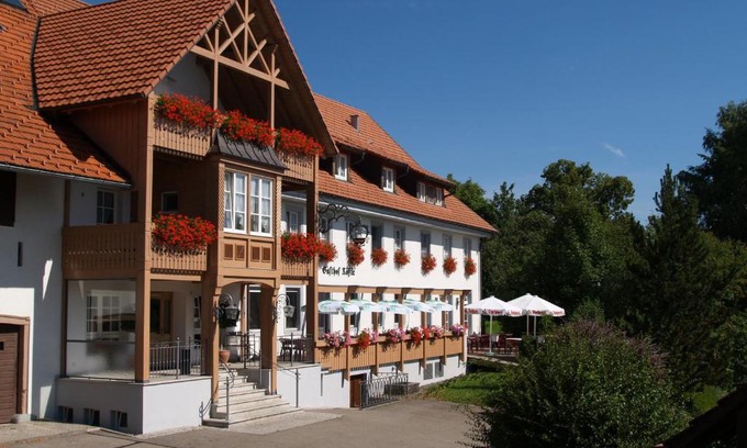Uehlingen-Birkendorf Hotel | Landgasthof Rößle