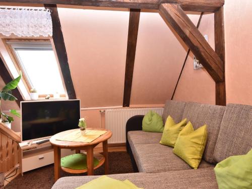 Hanstorf Apartment | Landhaus Ferienwohnung in Gorow, cleaning included