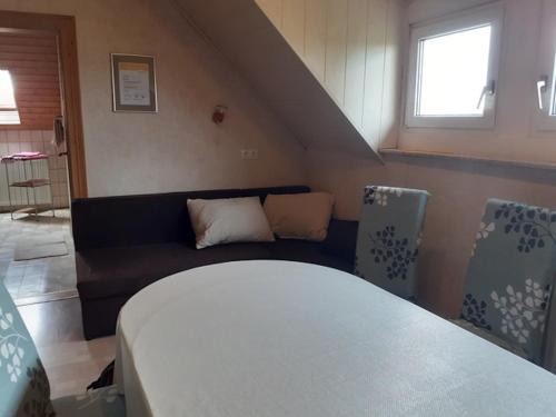 Friedrichsfeld Apartment | Landhaus nahe Sababurg Schloss, cleaning included