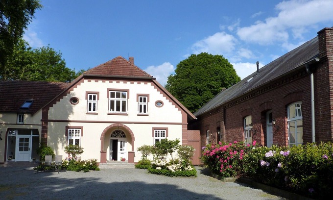 Jaderaltendeich Apartment | Landhaus Wattmuschel/fewo Herzmuschel, romantic property in a secluded location