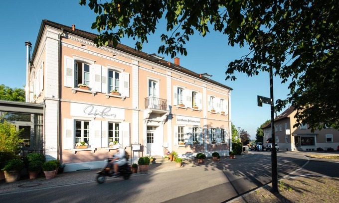 Efringen-Kirchen Hotel | Landhotel & Restaurant Walsers