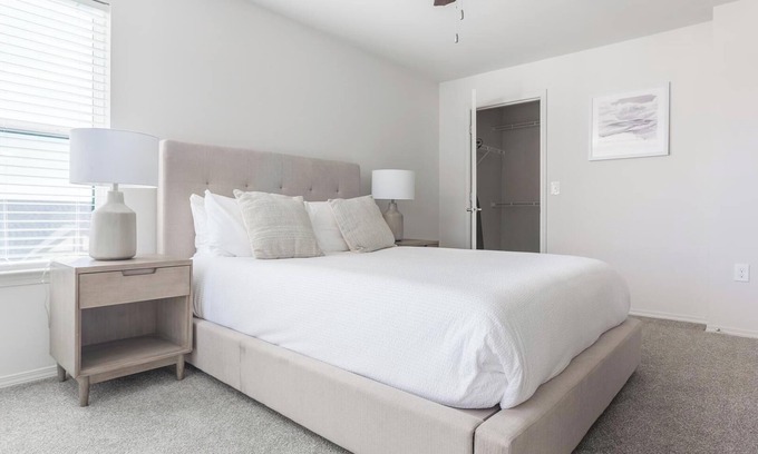 Broken Arrow Apartment | Landing | Amazing 1BD, Game Room, Gym