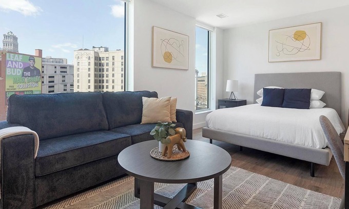 Greektown Historic District Apartment | Landing | Amazing Studio, Gym, Clubhouse