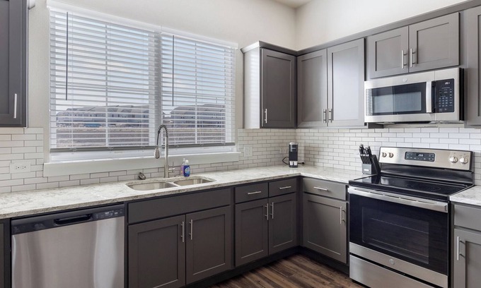 Weatherford Apartment | Landing Apartments Weatherford