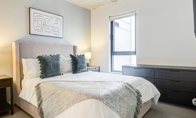 Tenderloin Apartment | Landing at 50 Jones - 2 Bedrooms in Tenderloin