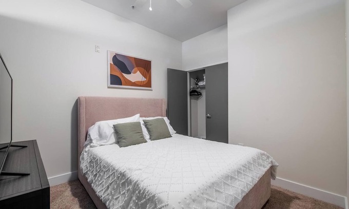 Church Hill Apartment | Landing at Cedar Broad - 1 Bedroom in Upper Sho.