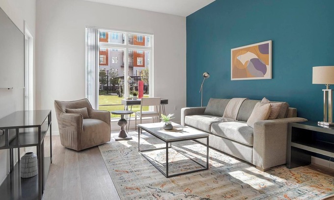 Florida Center Apartment | Landing at Deseo Grande - 2 Bedrooms in Southwe.