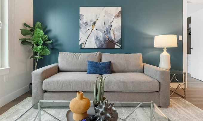 Kensington Apartment | Landing at Hagert and York - 1 Bedroom in East .