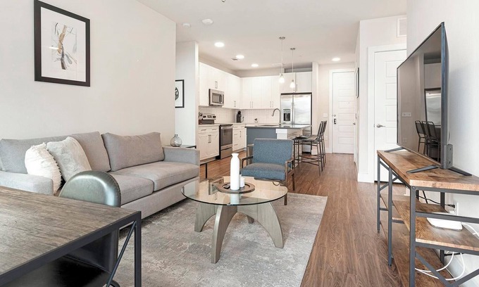 Wetmore Apartment | Landing at La Tierna - 2 Bedrooms in Northwest .