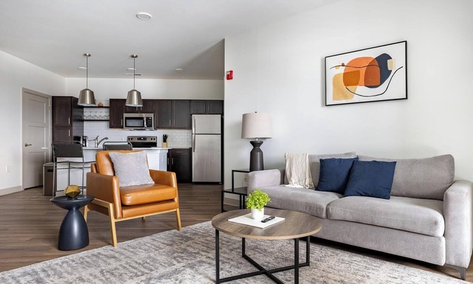 McCordsville Apartment | Landing at McCord Square - 2 Bedrooms in Mc Cor.