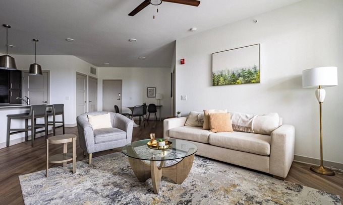 McCordsville Apartment | Landing at McCord Square - 2 Bedrooms in Mc Cor.