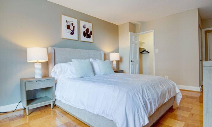 Friendship Village Apartment | Landing at North Park Apartments - 1 Bedroom in Friendship Heights Village
