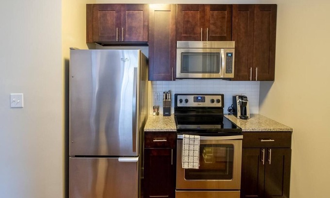 Plymouth Meeting Apartment | Landing at Parc at Plymouth Meeting - 1 Bedroom in Downtown Plymouth Meeting