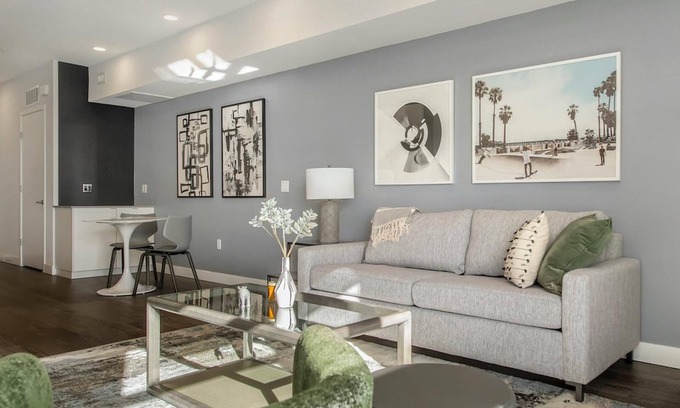 Homestead Apartment | Landing at Seascape Pointe - 3 Bedrooms in Home.