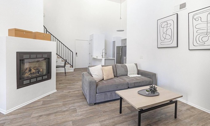 Tempe Apartment | Landing at Ten01 On The Lake - 2 Bedrooms in Tempe