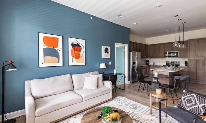 Wilmington Apartment | Landing at The Parker Leland - 2 Bedrooms in Do.