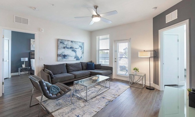 Port Tampa City Apartment | Landing at The Pointe on Westshore - 2 Bedrooms.
