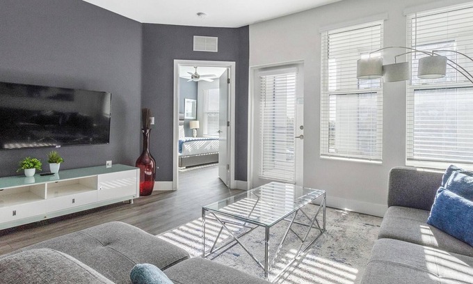 Port Tampa City Apartment | Landing at The Pointe on Westshore - 3 Bedrooms.
