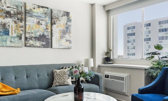 St. Petersburg Apartment | Landing at The Wayland - 1 Bedroom in Downtown .