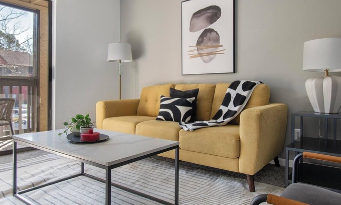 Sunbeam Apartment | Landing at Timberwalk at Mandarin - 2 Bedrooms .