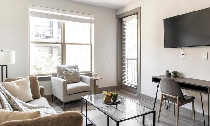 McKinney Apartment | Landing | Beautiful 1BD, Gym, Clubhouse