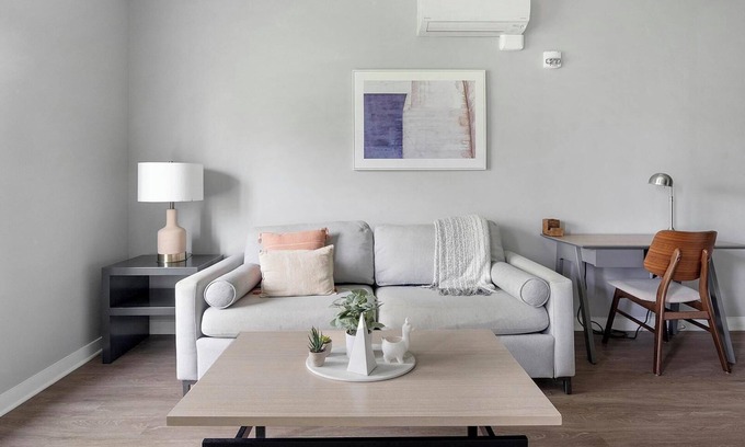 Nashville Apartment | Landing | Beautiful Studio, Gym, Clubhouse