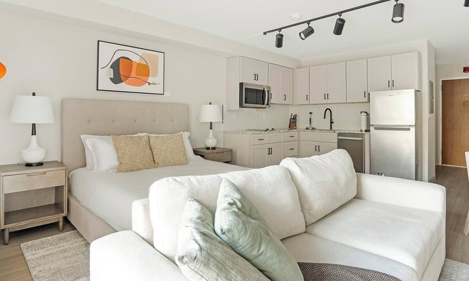Northeast Raleigh Apartment | Landing | Beautiful Studio, Pool, Gym