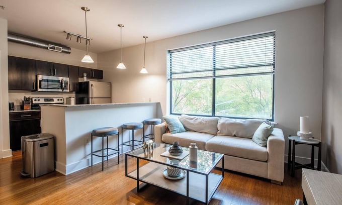 Church Hill Apartment | Landing | Chic 1BD, Rooftop Lounge, Courtyard