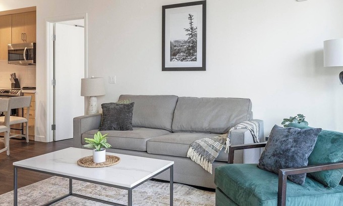 Downtown Tucson Apartment | Landing | Chic 2BD, Gym, Clubhouse