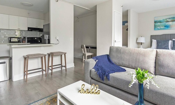 St. Petersburg Apartment | Landing | Chic Studio, Courtyard, Gym