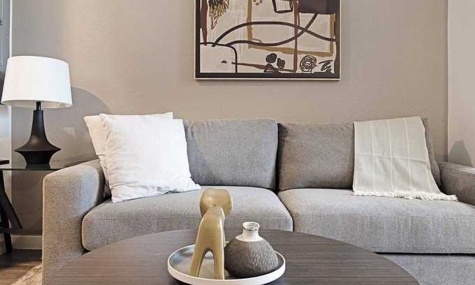 Tempe Apartment | Landing | Chic Studio, Rooftop Lounge, Clubhouse