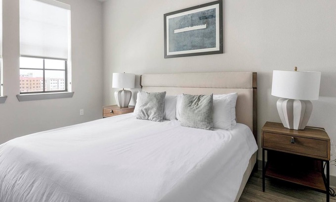 Washington Ave./ Memorial Park Apartment | Landing | Modern 1BD, Courtyard, Yoga Studio