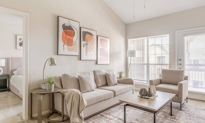 Southbelt/Ellington Apartment | Landing | Modern 2BD, Clubhouse, Game Room