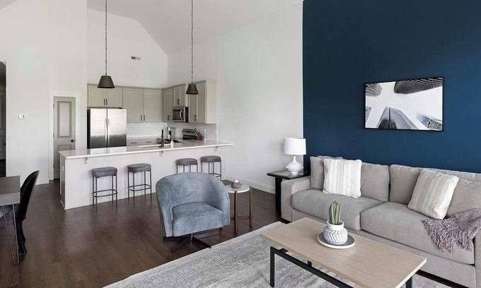 Athens Apartment | Landing | Modern 2BD, Gym, Clubhouse
