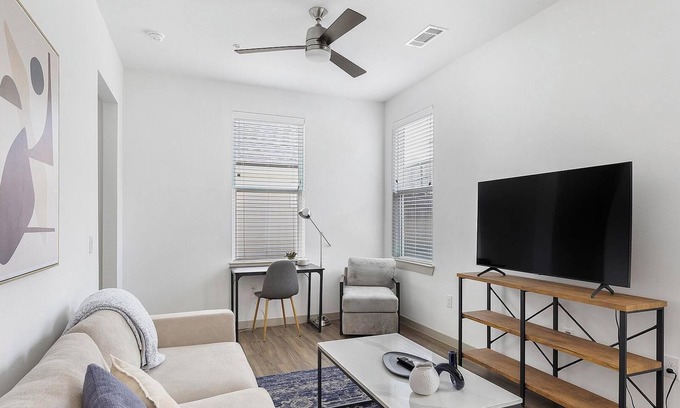Fort Worth Apartment | Landing | Modern 2BD, Yoga Studio, Clubhouse