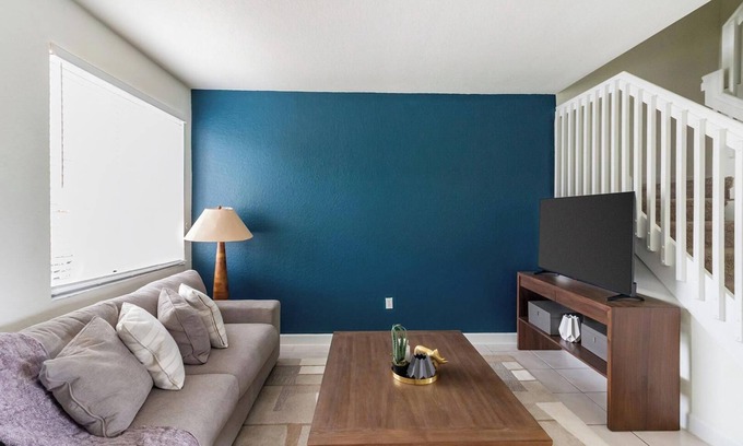 Homestead Apartment | Landing | Spectacular 3BD, Pool