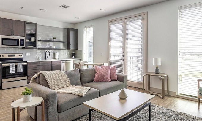 Denton Apartment | Landing | Stunning 1BD, Courtyard, Clubhouse