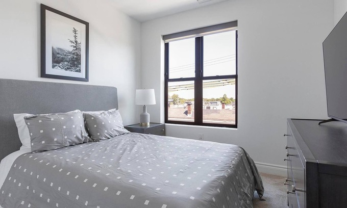 Little Italy Apartment | Landing | Stunning 2BD, Gym