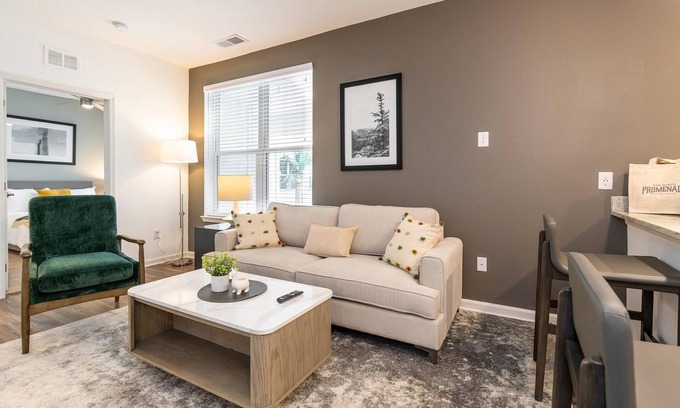 San Marco Apartment | Landing | Stylish 1BD, Pool, Clubhouse