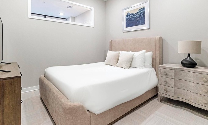 Civil Rights Historic District Apartment | Landing | Stylish 1BD in Fountain Heights