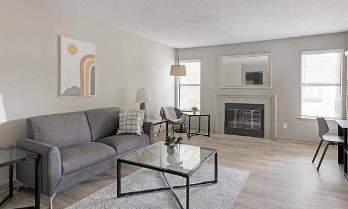 Huntsville Apartment | Landing | Stylish 1BD, Clubhouse, Pool