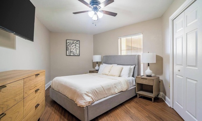 Mid City North Apartment | Landing | Stylish 2BD, Pool, Gym
