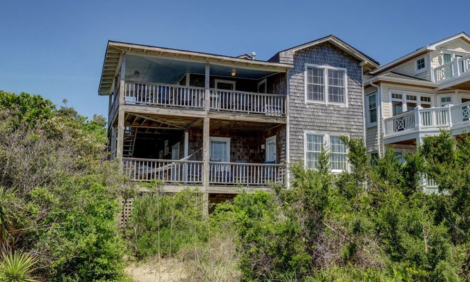 Wrightsville Beach House | Landis/Smith–Enjoy this lovely turn of the century classic oceanfront cottage