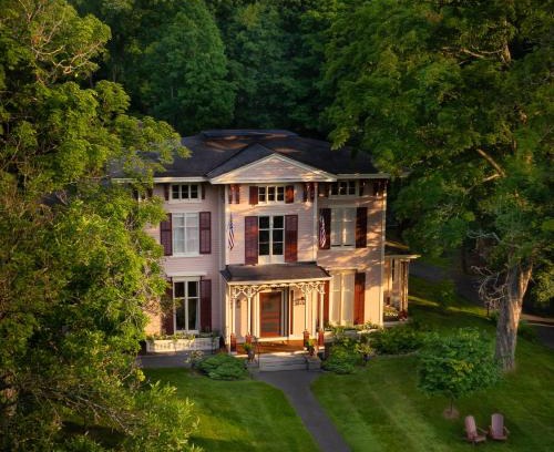 Cooperstown Bed & Breakfast | Landmark Inn