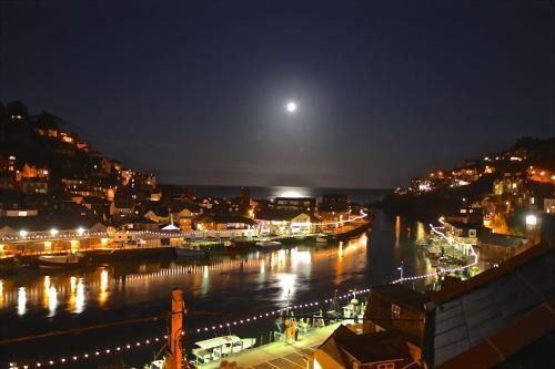 West Looe Apartment | Lanescot, Harbour View With Terrace