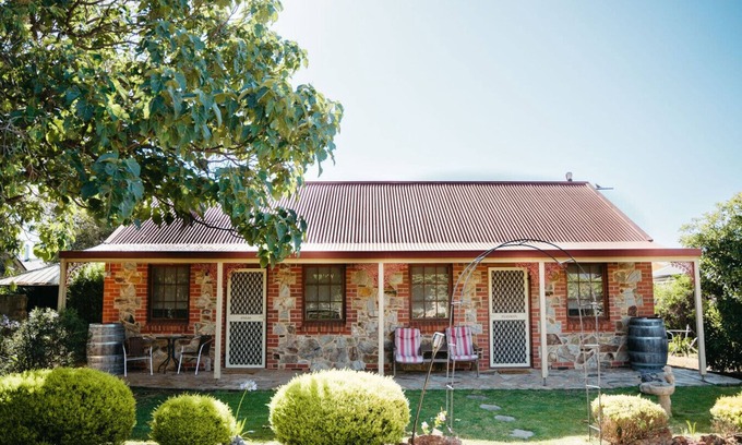 Tanunda House | Langmeil Cottages - Angas