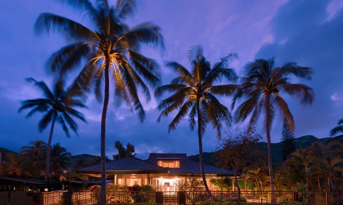 Lanikai House | Lanikai Beach w/heated pool, spa: Sep/Oct CANCELLATION SPECIAL