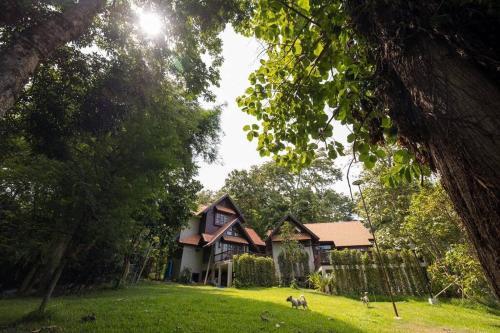 Mae Rim Villa | Lanna Charm 5BR Villa in Maerim